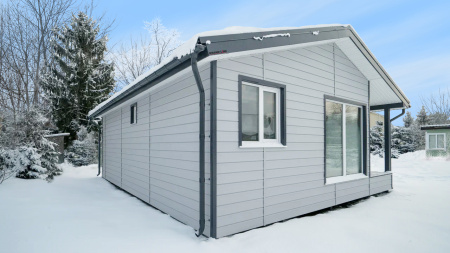 Виниловый сайдинг_Natural-брус_серый_Виллози Хаус(2)